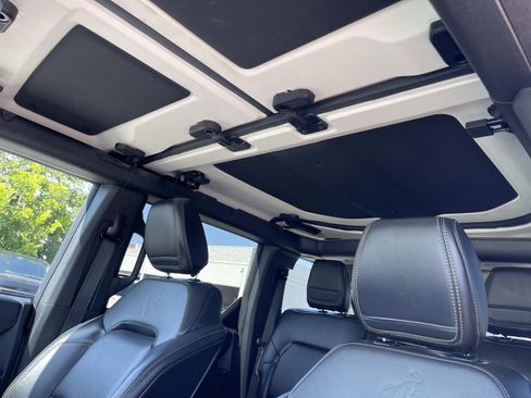 Used 2025 Ford Bronco Badlands AWD/4WD image 19