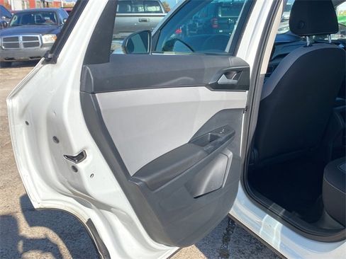 Used 2023 Volkswagen Taos S image 15