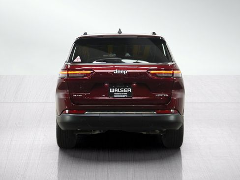 Used 2024 Jeep Grand Cherokee L Limited AWD/4WD image 5