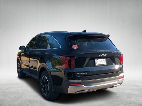 New 2026 Kia Sorento S image 5