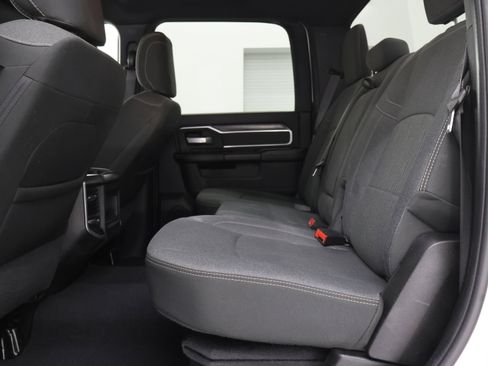 Used 2022 RAM 2500 Big Horn w/ Night Edition image 9