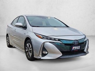Used 2018 Toyota Prius Prime Advanced video 3