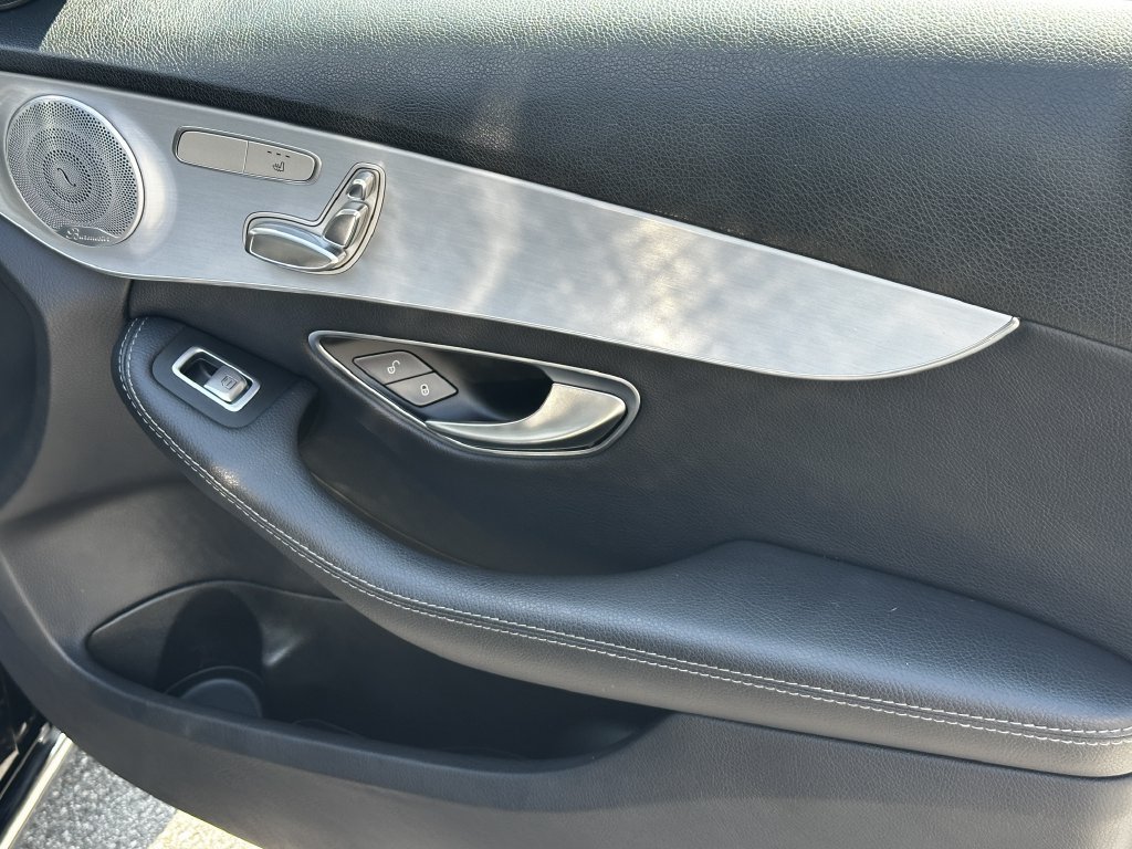 Used 2020 Mercedes-Benz C 300 Sedan image 16
