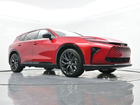 Used 2025 Toyota Crown Signia Limited w/ Advanced Technology Package image 48