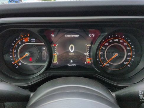 Certified 2026 Jeep Wrangler Unlimited Rubicon AWD/4WD image 28