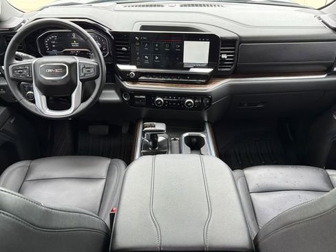 Used 2025 GMC Sierra 1500 Elevation w/ Elevation Premium Package RWD image 12