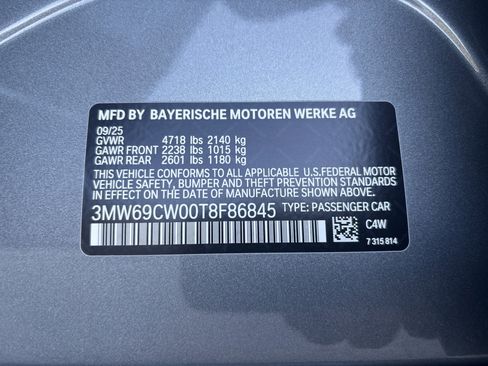 Used 2026 BMW 330i Sedan w/ Premium Package image 38