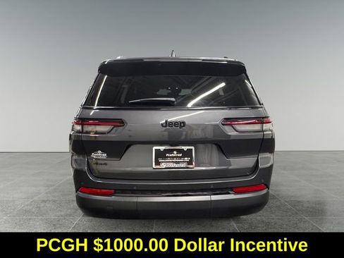 Used 2024 Jeep Grand Cherokee L Altitude image 23