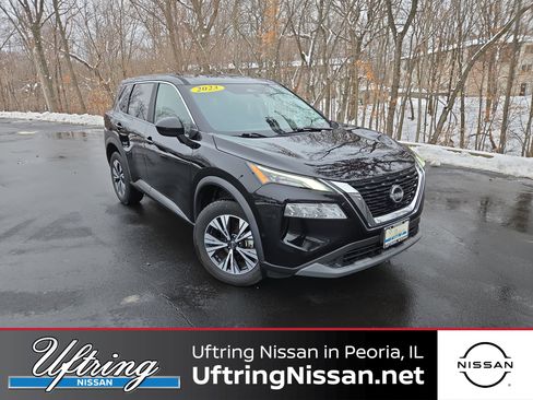 Used 2023 Nissan Rogue SV image 1