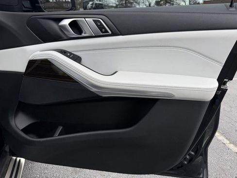 Used 2023 BMW X5 sDrive40i image 33