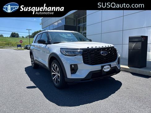 New 2026 Ford Explorer ST-Line AWD/4WD image 1
