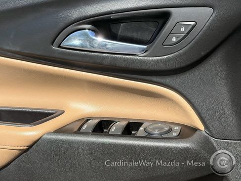 Used 2022 Chevrolet Equinox Premier FWD image 25