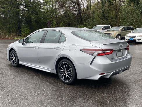 Used 2024 Toyota Camry SE FWD image 5