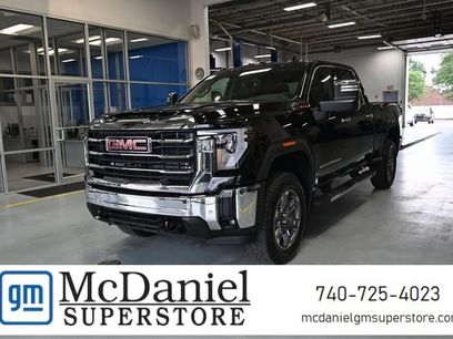 New 2025 GMC Sierra 2500 SLT w/ SLT Premium Package