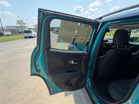 Used 2022 Jeep Renegade Limited w/ Sun, Sound & Wheels Group AWD/4WD image 39