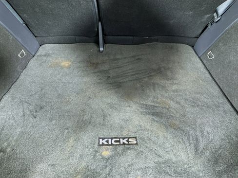 Used 2021 Nissan Kicks SV image 34