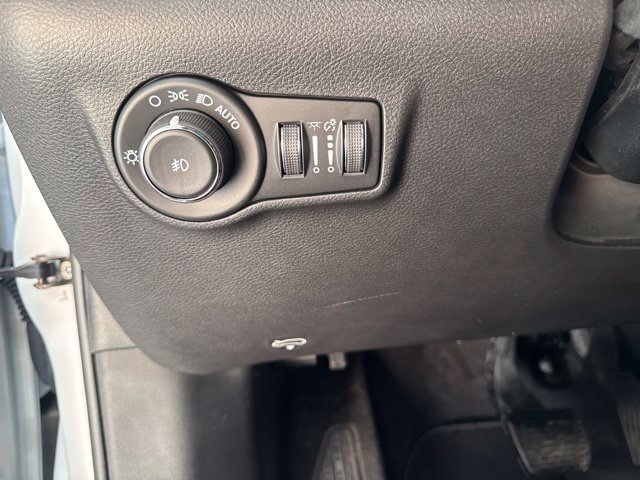 New 2026 Jeep Compass Limited w/ Sun, Sound & Navigation Group AWD/4WD image 28
