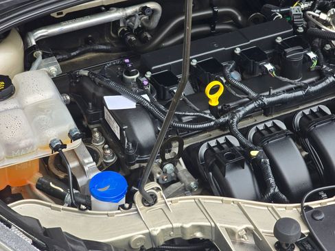 Used 2017 Ford Focus SE image 34