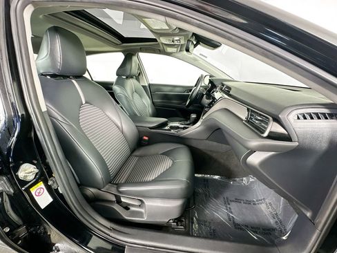 Used 2019 Toyota Camry SE w/ Audio Package image 26