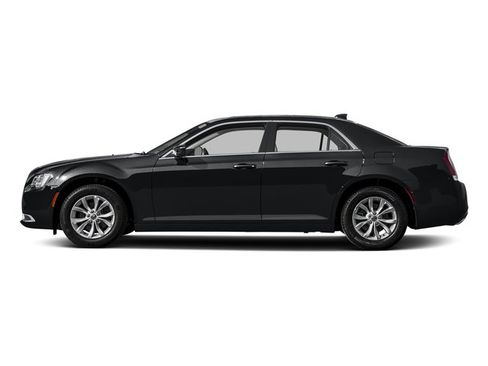 Certified 2016 Chrysler 300 Limited w/ Driver Convenience Group RWD image 2