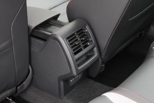 New 2026 Volkswagen GTI SE FWD image 22