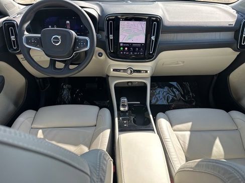 Certified 2023 Volvo XC40 B5 Plus w/ Protection Package Premier AWD/4WD image 15