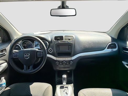 Used 2020 Dodge Journey SE FWD image 11