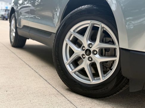Used 2024 Ford Edge SEL AWD/4WD image 2