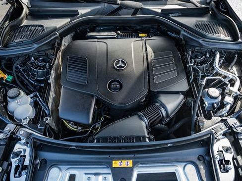 Used 2025 Mercedes-Benz GLC 350e 4MATIC image 21