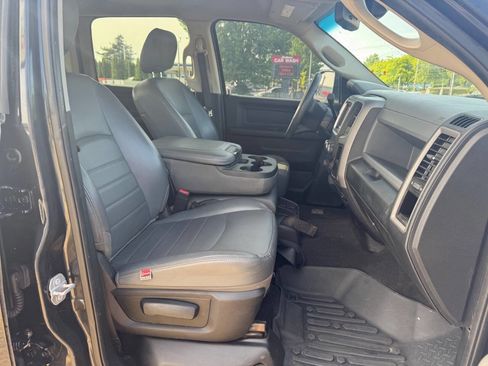 Used 2018 RAM 2500 Tradesman w/ Chrome Appearance Group AWD/4WD image 8