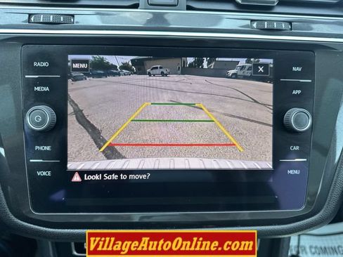 Used 2018 Volkswagen Tiguan SEL AWD/4WD image 20