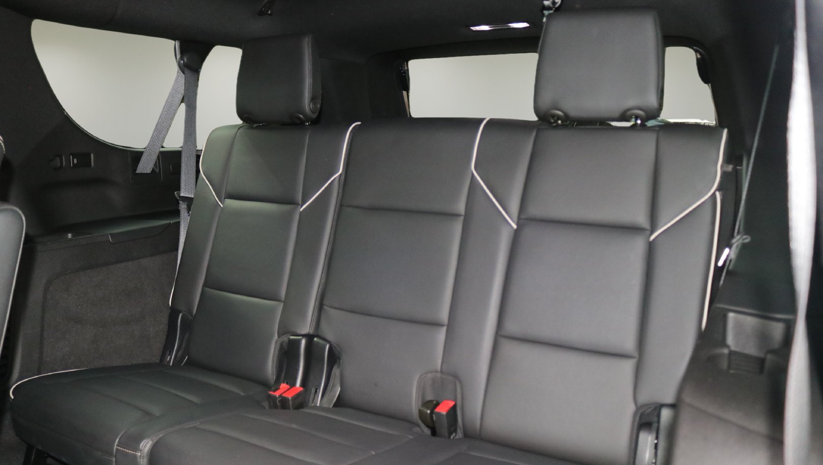 Used 2023 Cadillac Escalade ESV Premium Luxury AWD/4WD image 15