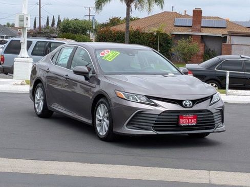 Used 2024 Toyota Camry LE FWD image 3