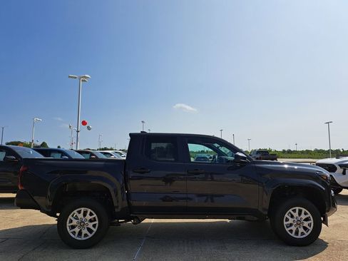 New 2026 Toyota Tacoma SR AWD/4WD image 5