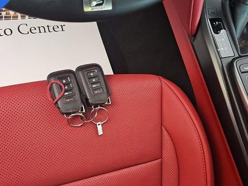 Used 2025 Lexus IS 500 image 10
