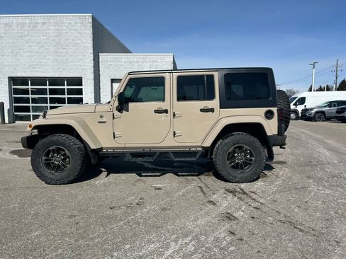 Certified 2016 Jeep Wrangler Unlimited Sahara image 29