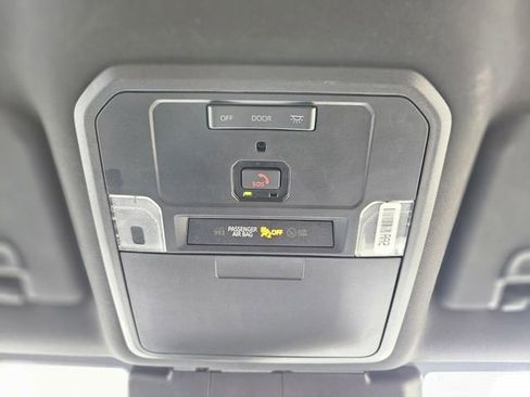 Used 2024 Toyota Tacoma TRD Off-Road image 27