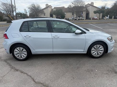 Used 2020 Volkswagen Golf 4-Door image 5