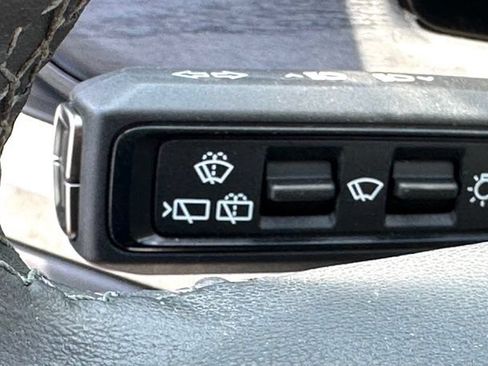 Used 2024 Rivian R1S Adventure AWD/4WD image 20