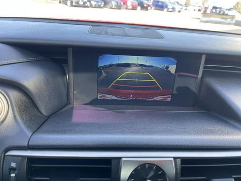 Used 2019 Lexus IS 300 F Sport w/ F Sport Package RWD image 33