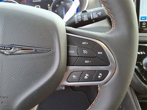 New 2026 Chrysler Pacifica Pinnacle image 20