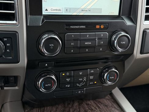 Used 2017 Ford F250 Lariat w/ Chrome Package AWD/4WD image 14