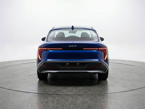 Used 2025 Kia K4 LXS image 7