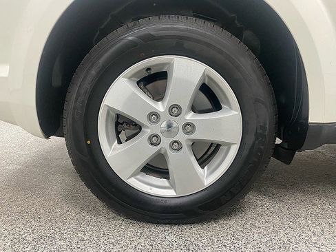 Used 2013 Dodge Journey SE image 30