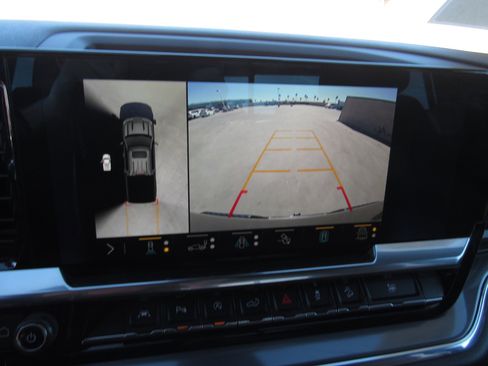 Used 2023 Chevrolet Silverado 1500 High Country w/ Z71 Off-Road Package image 18