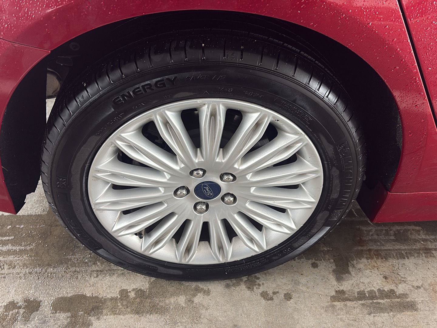 Used 2014 Ford Fusion SE w/ Equipment Group 502A FWD image 20