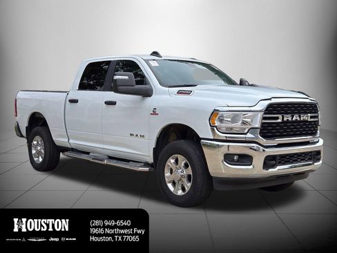 Used 2024 RAM 2500 Big Horn AWD/4WD image 3