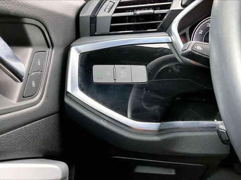 Used 2022 Audi Q3 2.0T Premium Plus image 35
