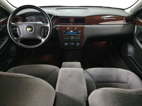 Used 2011 Chevrolet Impala LS FWD image 10