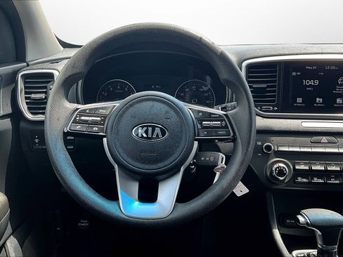 Used 2020 Kia Sportage LX image 5